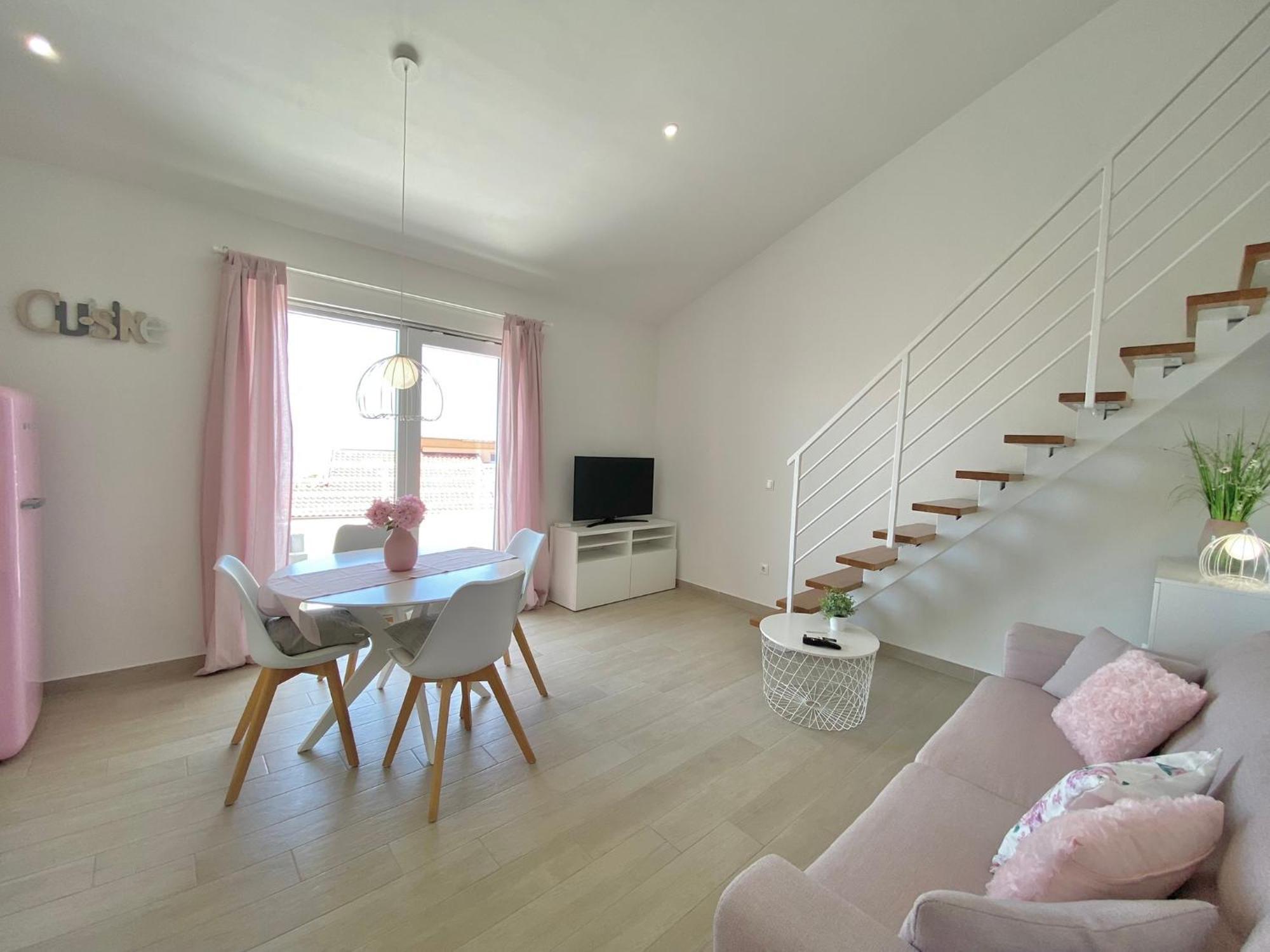 טוצפי Apartmani Ksenija מראה חיצוני תמונה